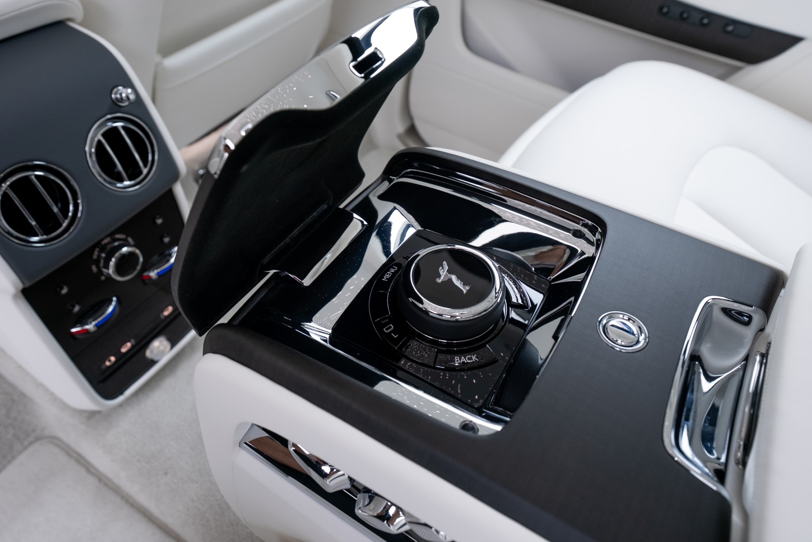 2026 ROLLS ROYCE CULLINAN | TOP OPTION